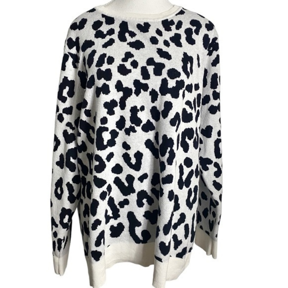 Kim Rogers Leopard Print Long Sleeve Crew
Neck Jacquard Sweater
